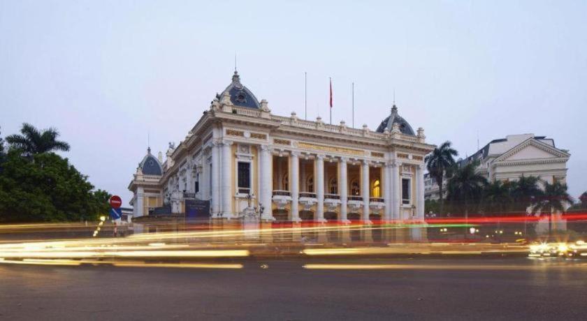 Atrium Khách sạn Hà Nội