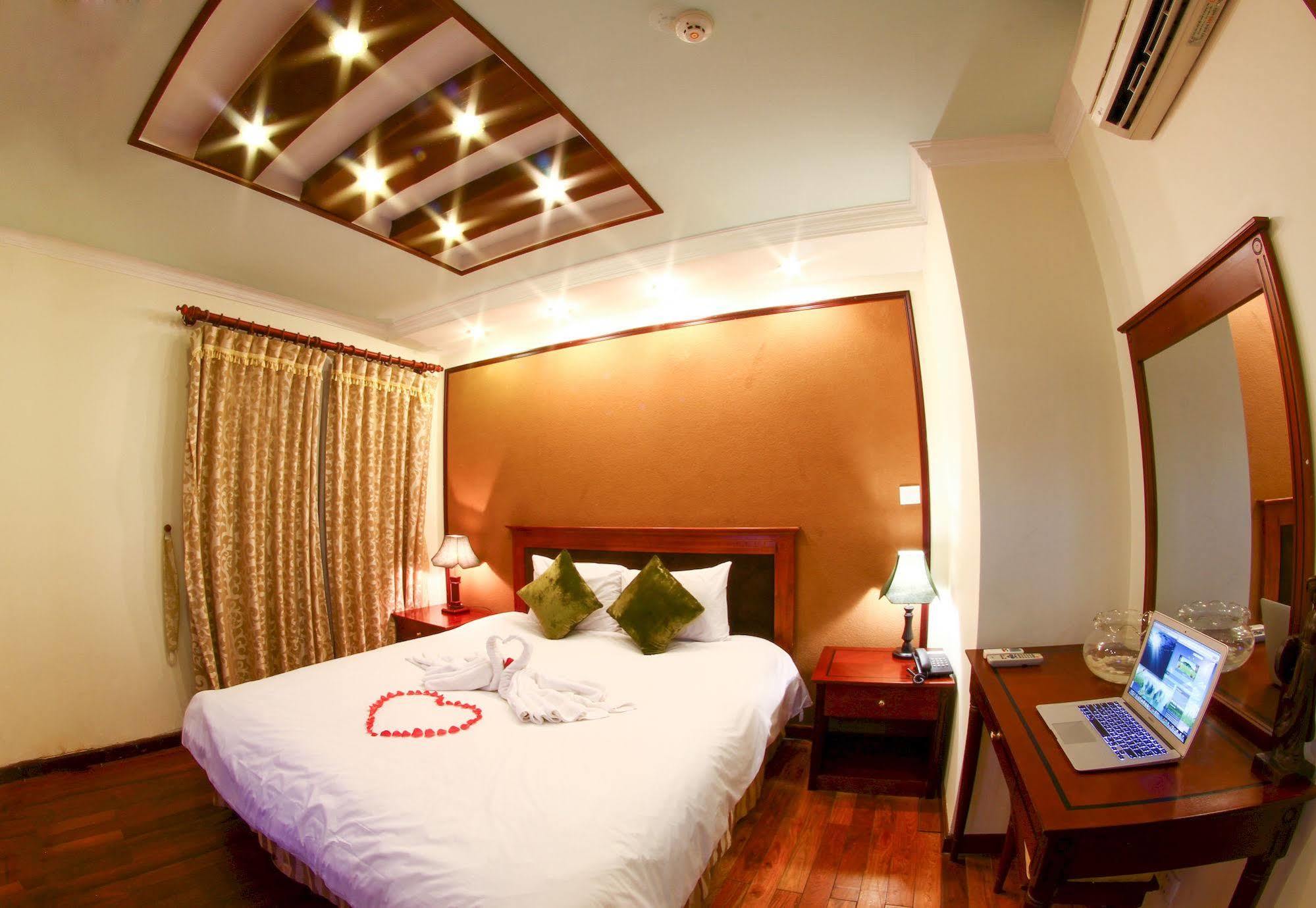 Atrium 3* Hanoï